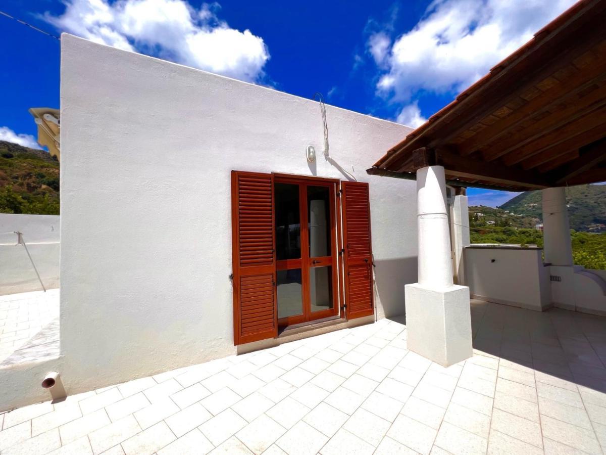 Casa Vacanze Da Federica Lipari  Exteriör bild